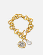 Cargue la imagen en el visor de la galería, Gold intertwined circles pearl bracelet with pendant BR00171.