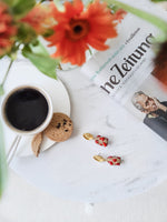 Cargue la imagen en el visor de la galería, Arete de coral natural rojo