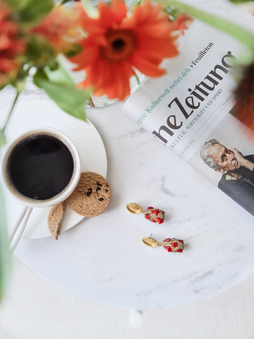 Arete de coral natural rojo