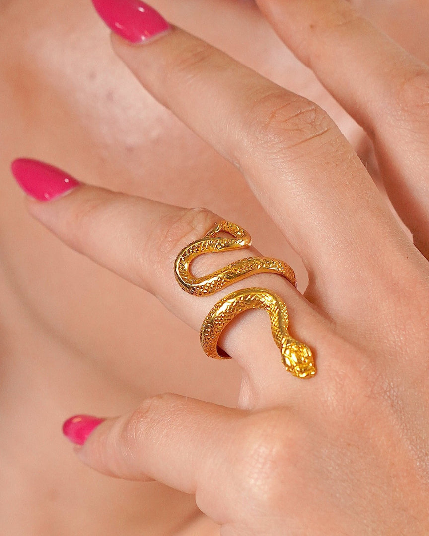 Snake Love Ring
