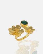 Cargue la imagen en el visor de la galería, Flower adjustable ring with 24k gold plating and floral design.
